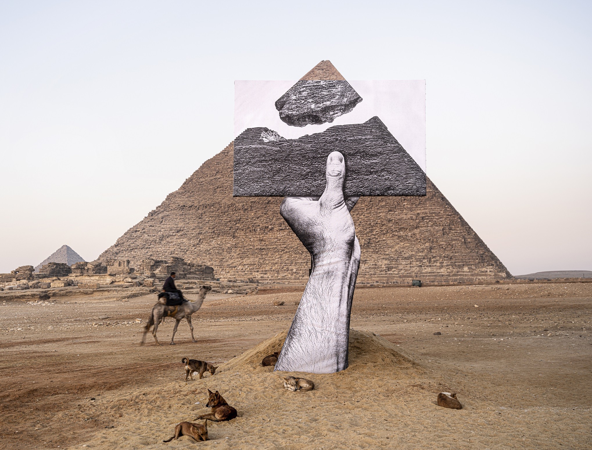 Photo session at The Pyramids tour